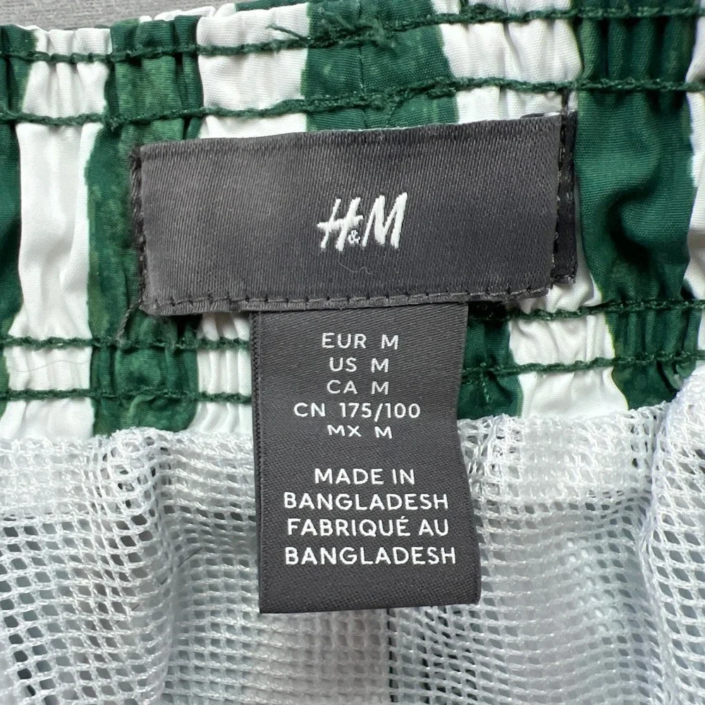 H&M Swim Shorts Mens M White Green Striped Mesh Lined Drawstring Surfing Diving